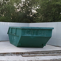 Реализована площадка под мусорные баки